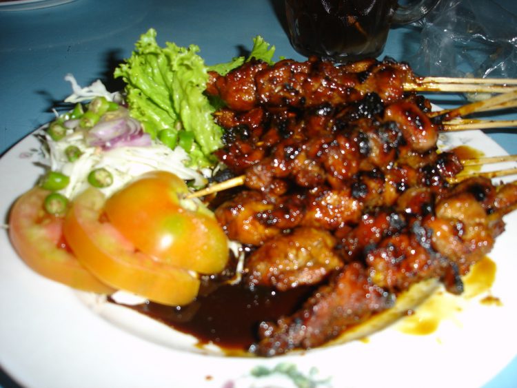 Sate Kambing Legendaris di Madusari: Rasa yang Menggugah Jiwa